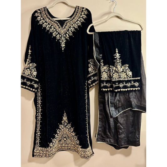 • Clothing: Embroidered/Printed suit for women - Made of best quality fabric - lawn or linen or chiffon - pure silk - Available at Najma Designs & Co. • Jewelry: Gold - plated stud earrings for