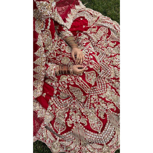 • Clothing: Embroidered/Printed suit for women - Made of best quality fabric - lawn or linen or chiffon - pure silk - Available at Najma Designs & Co. • Jewelry: Gold - plated stud earrings for