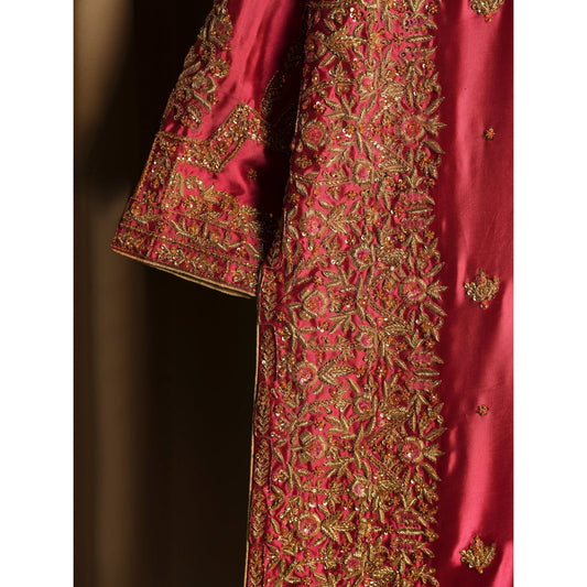 • Clothing: Embroidered/Printed suit for women - Made of best quality fabric - lawn or linen or chiffon - pure silk - Available at Najma Designs & Co. • Jewelry: Gold - plated stud earrings for
