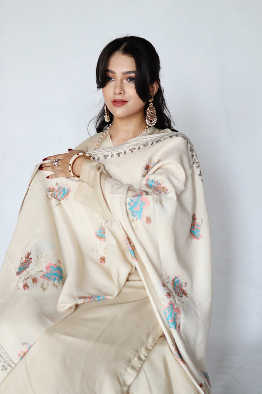 • Clothing: Embroidered/Printed suit for women - Made of best quality fabric - lawn or linen or chiffon - pure silk - Available at Najma Designs & Co. • Jewelry: Gold - plated stud earrings for