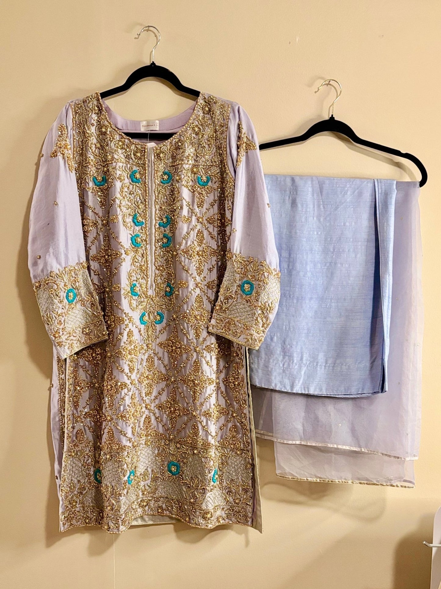 • Clothing: Embroidered/Printed suit for women - Made of best quality fabric - lawn or linen or chiffon - pure silk - Available at Najma Designs & Co. • Jewelry: Gold - plated stud earrings for