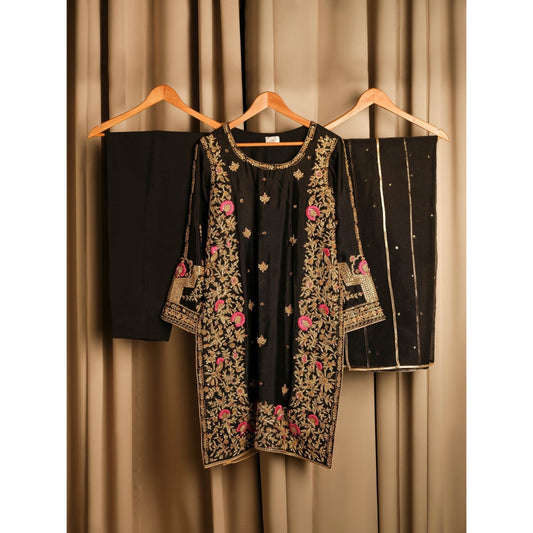 • Clothing: Embroidered/Printed suit for women - Made of best quality fabric - lawn or linen or chiffon - pure silk - Available at Najma Designs & Co. • Jewelry: Gold - plated stud earrings for