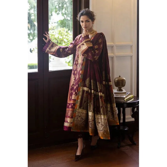 • Clothing: Embroidered/Printed suit for women - Made of best quality fabric - lawn or linen or chiffon - pure silk - Available at Najma Designs & Co. • Jewelry: Gold - plated stud earrings for