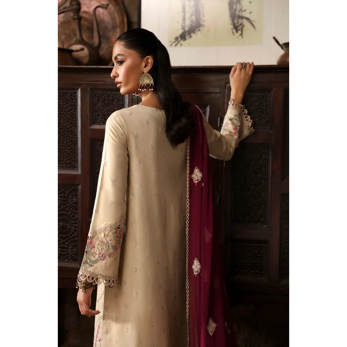 Stitched 3-Piece Embroidered Suit in Beige and Maroon – Linen Shirt & Pants with Chiffon Dupatta – Elegant Pakistani Outfit for Women