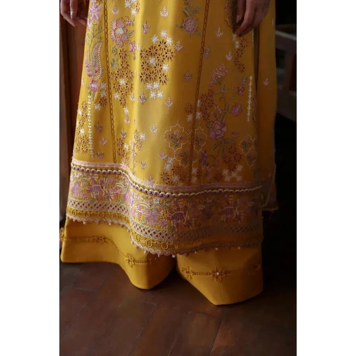 Qalamkar Yellow Embroidered - NajmaDesigns & Co.