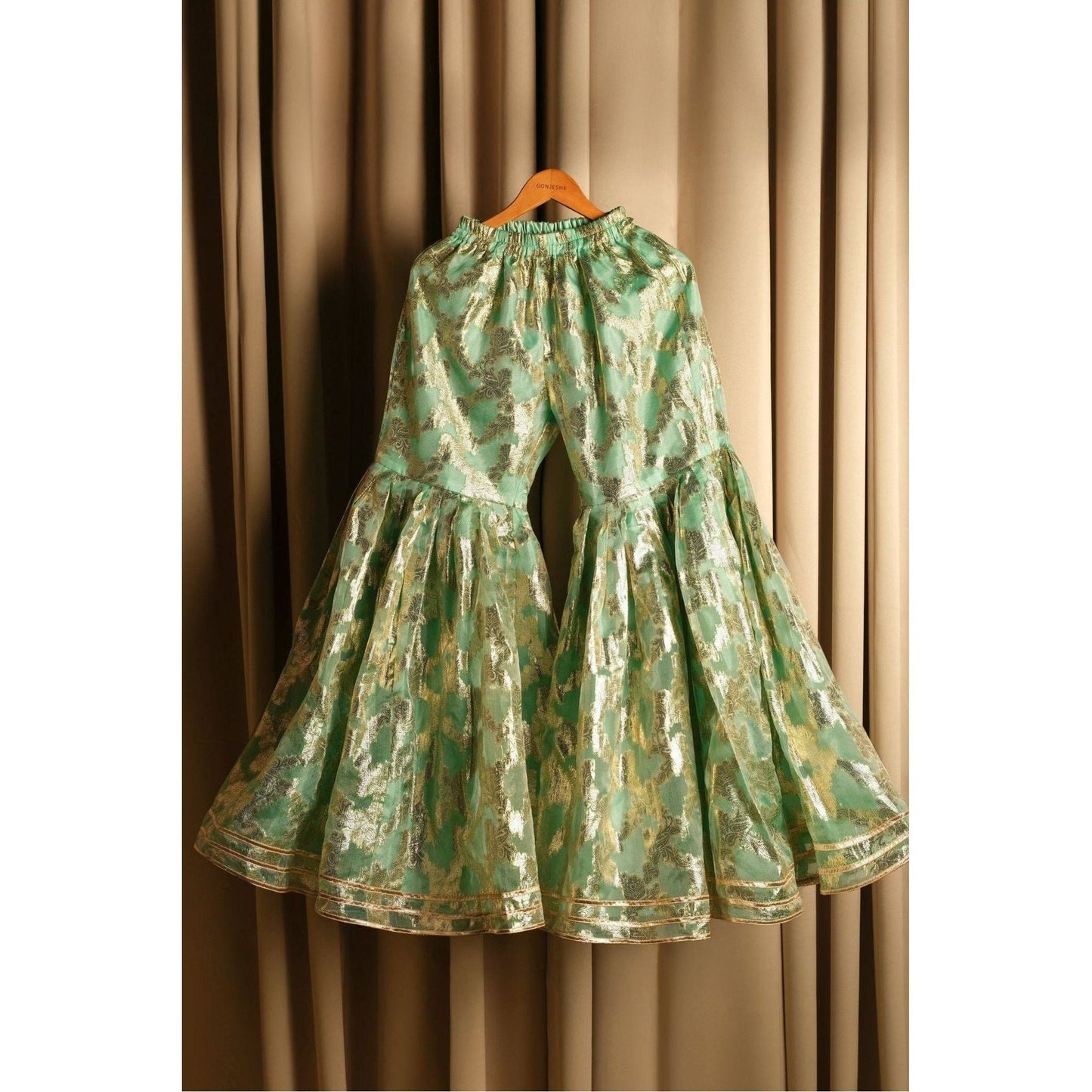 gharara with banarasi work