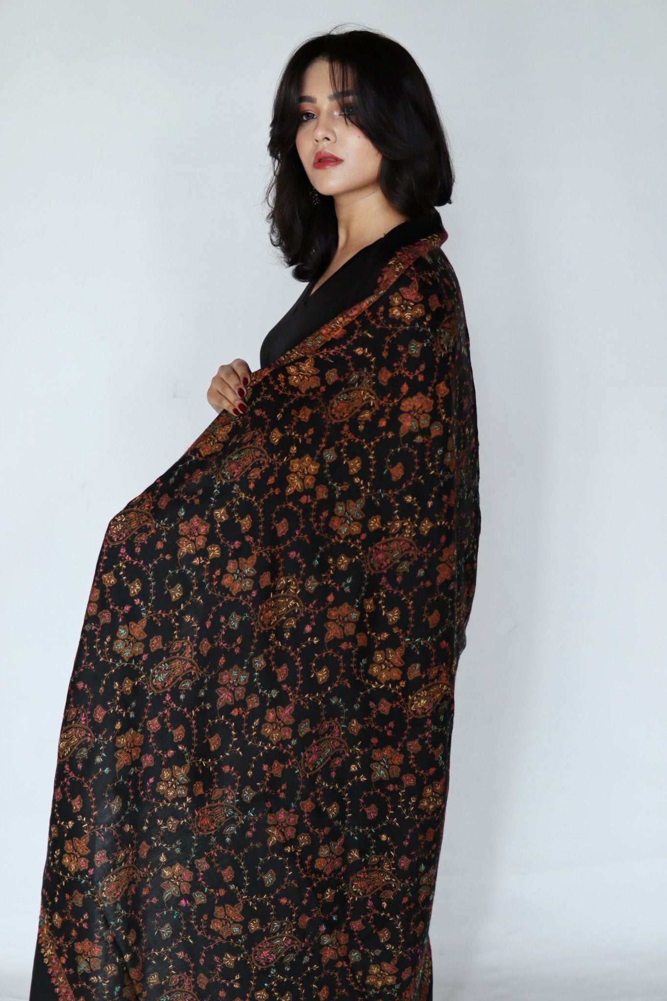 • Clothing: Embroidered/Printed suit for women - Made of best quality fabric - lawn or linen or chiffon - pure silk - Available at Najma Designs & Co. • Jewelry: Gold - plated stud earrings for