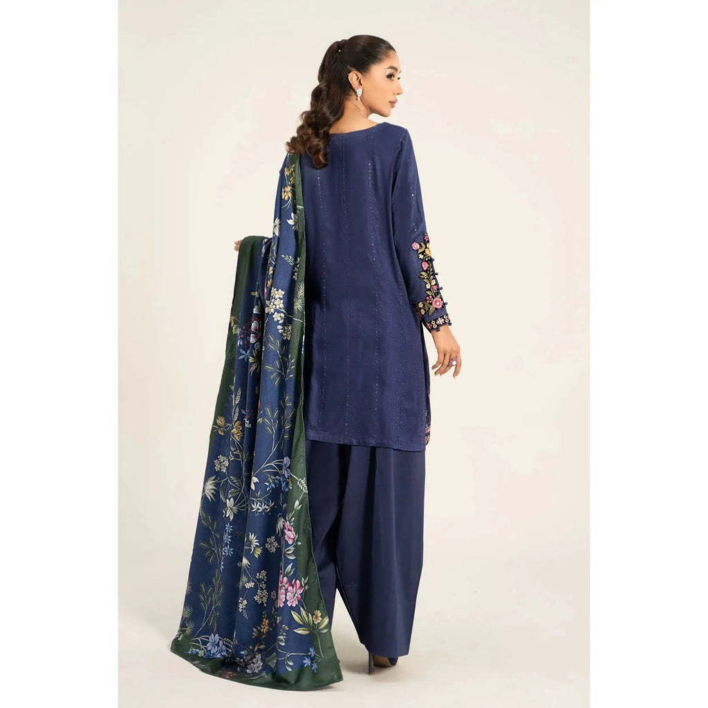 • Clothing: Embroidered/Printed suit for women - Made of best quality fabric - lawn or linen or chiffon - pure silk - Available at Najma Designs & Co. • Jewelry: Gold - plated stud earrings for