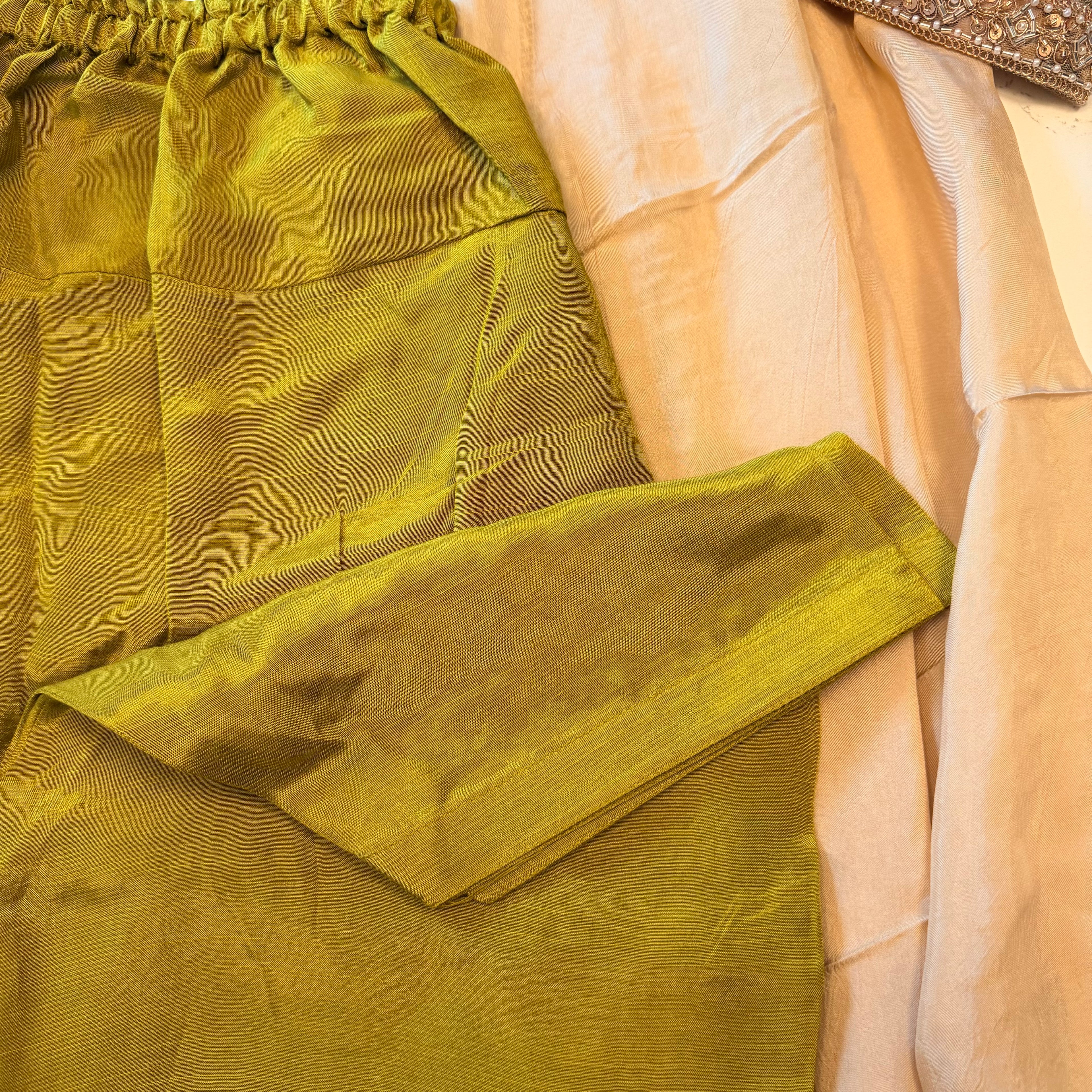 Zehra Lime Silk Set