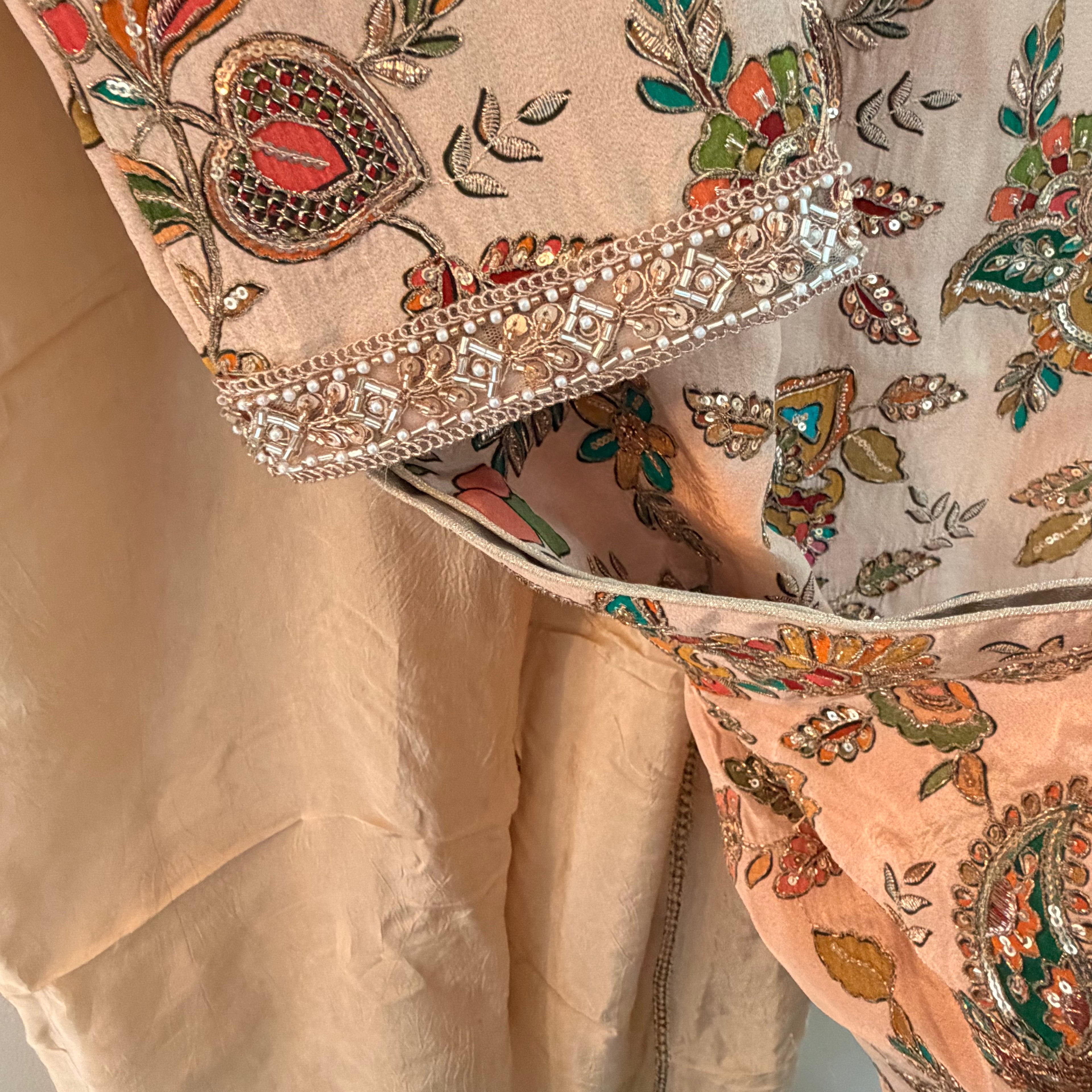 Ivory Noor Silk Ensemble Silk Set