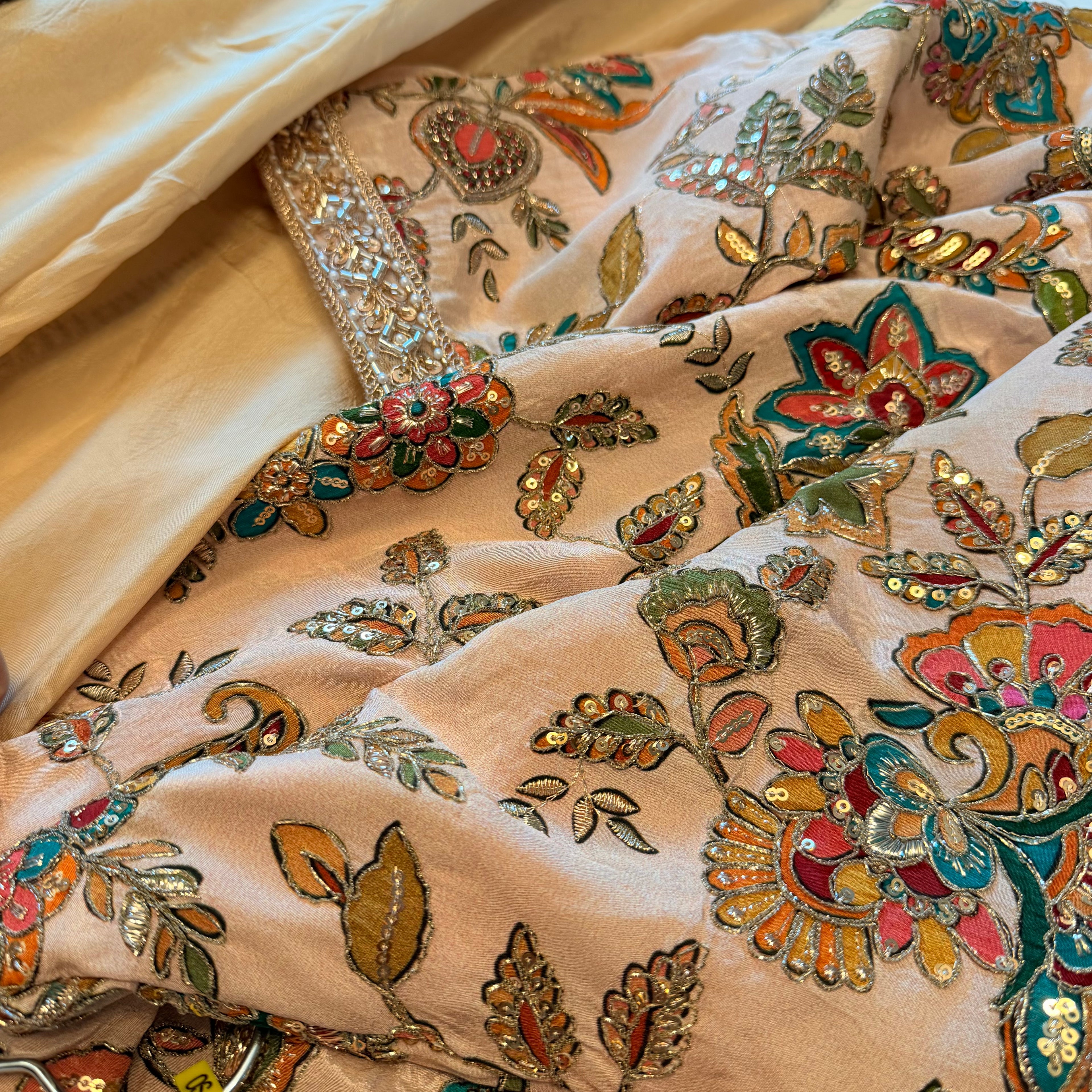 Ivory Noor Silk Ensemble Silk Set