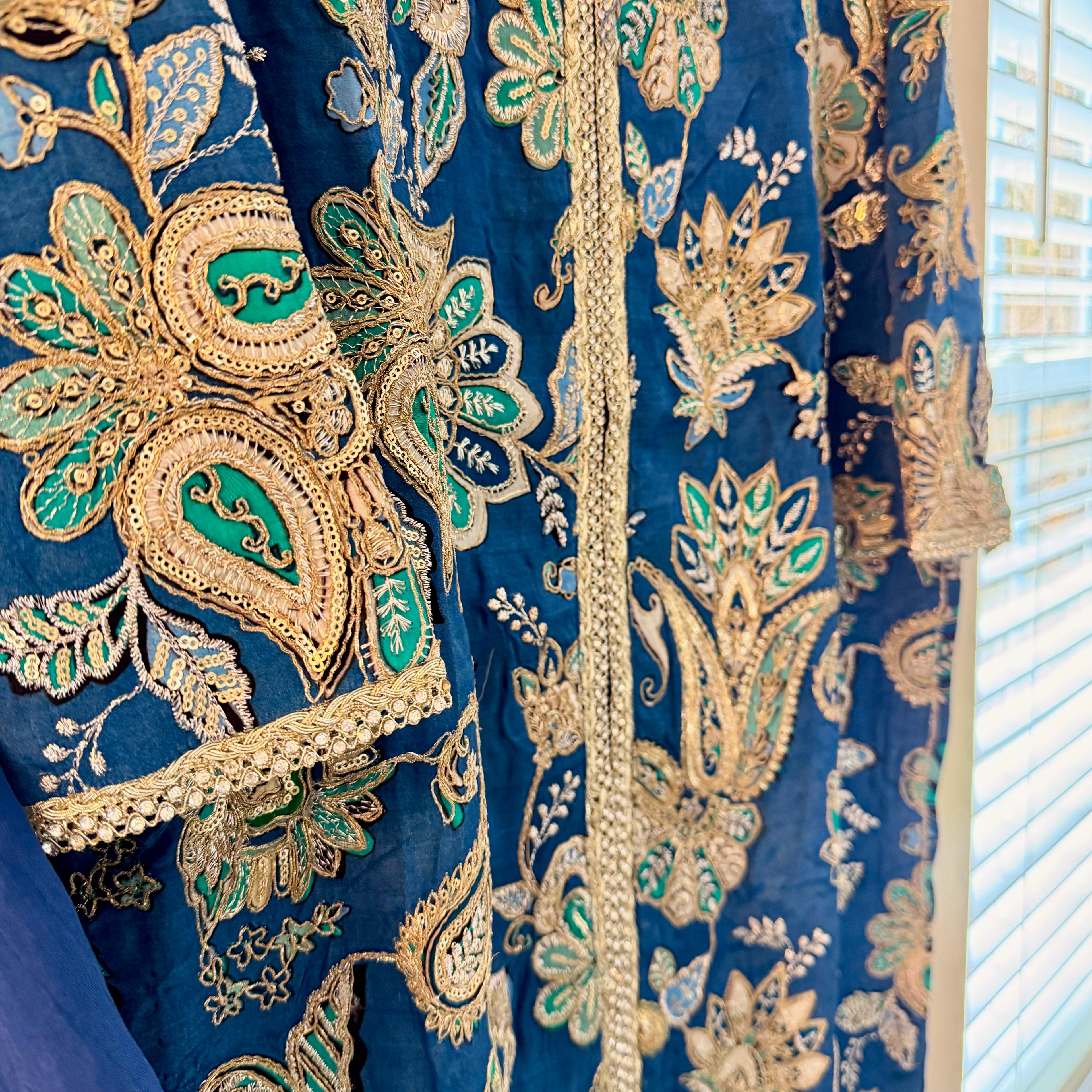 Azure Paisley Silk Set