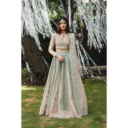 • Clothing: Embroidered/Printed suit for women - Made of best quality fabric - lawn or linen or chiffon - pure silk - Available at Najma Designs & Co. • Jewelry: Gold - plated stud earrings for