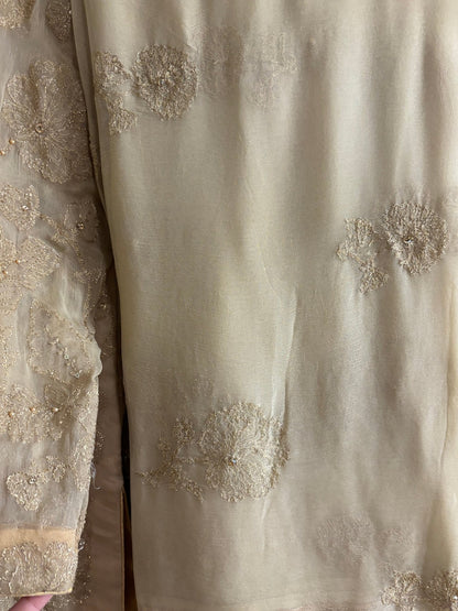 • Clothing: Embroidered/Printed suit for women - Made of best quality fabric - lawn or linen or chiffon - pure silk - Available at Najma Designs & Co. • Jewelry: Gold - plated stud earrings for