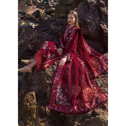 • Clothing: Embroidered/Printed suit for women - Made of best quality fabric - lawn or linen or chiffon - pure silk - Available at Najma Designs & Co. • Jewelry: Gold - plated stud earrings for