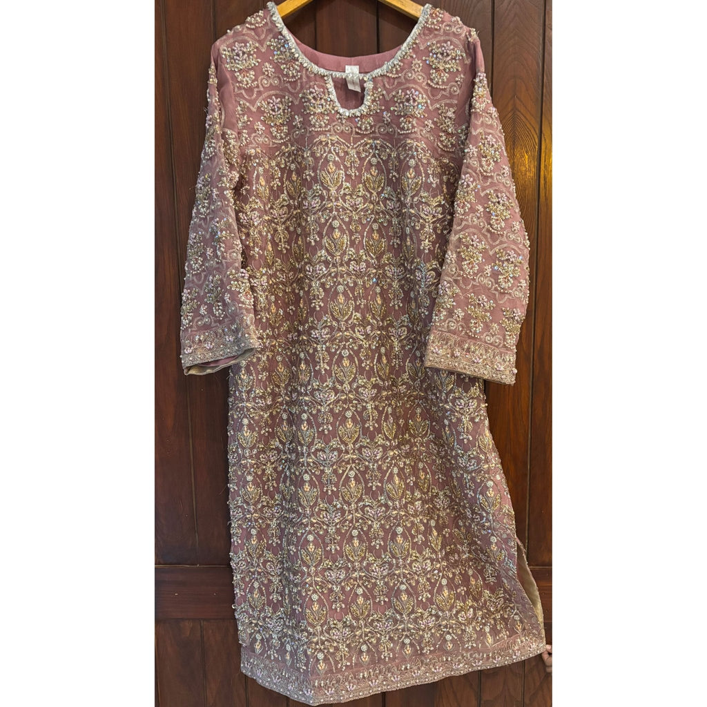 • Clothing: Embroidered/Printed suit for women - Made of best quality fabric - lawn or linen or chiffon - pure silk - Available at Najma Designs & Co. • Jewelry: Gold - plated stud earrings for