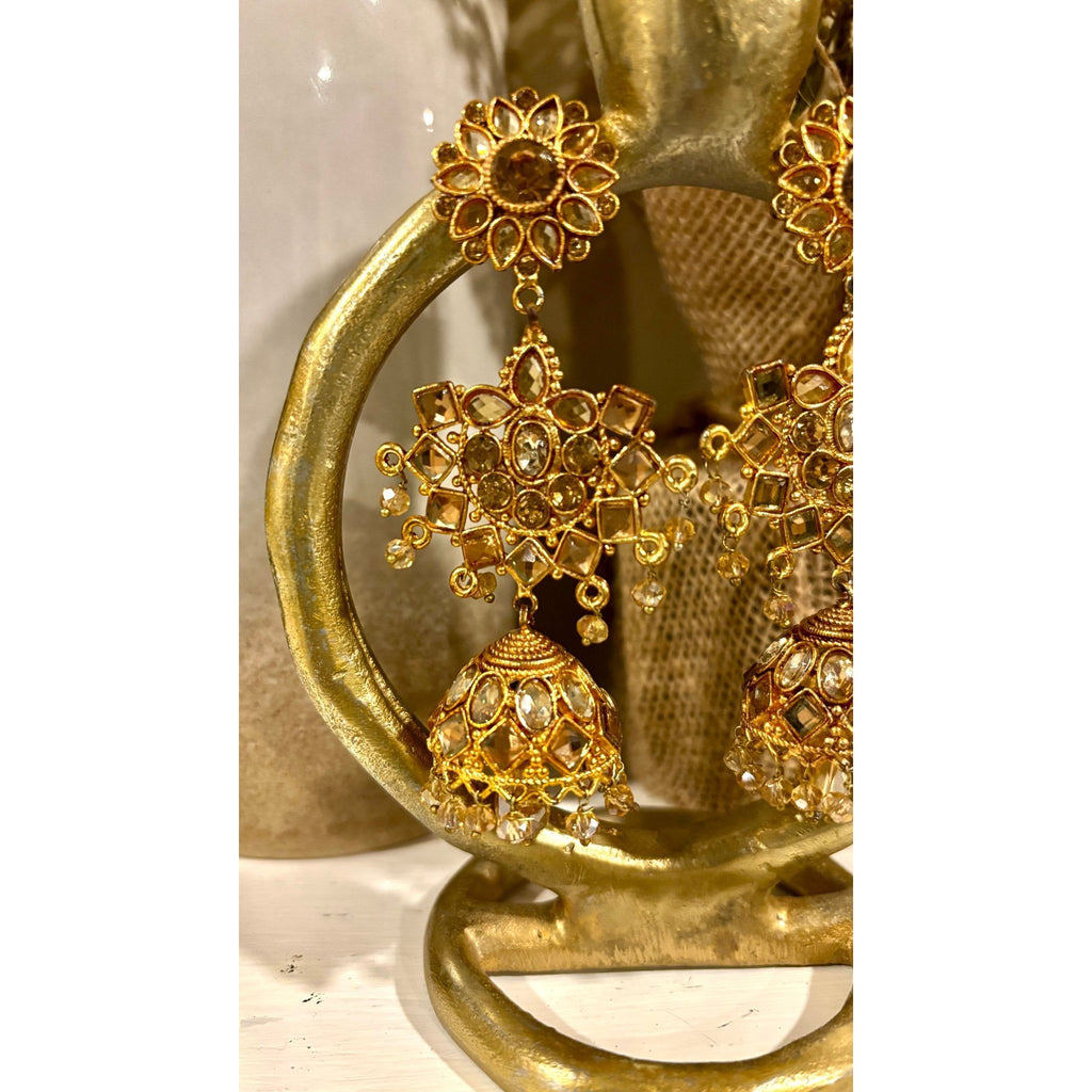 • Clothing: Embroidered/Printed suit for women - Made of best quality fabric - lawn or linen or chiffon - pure silk - Available at Najma Designs & Co. • Jewelry: Gold - plated stud earrings for