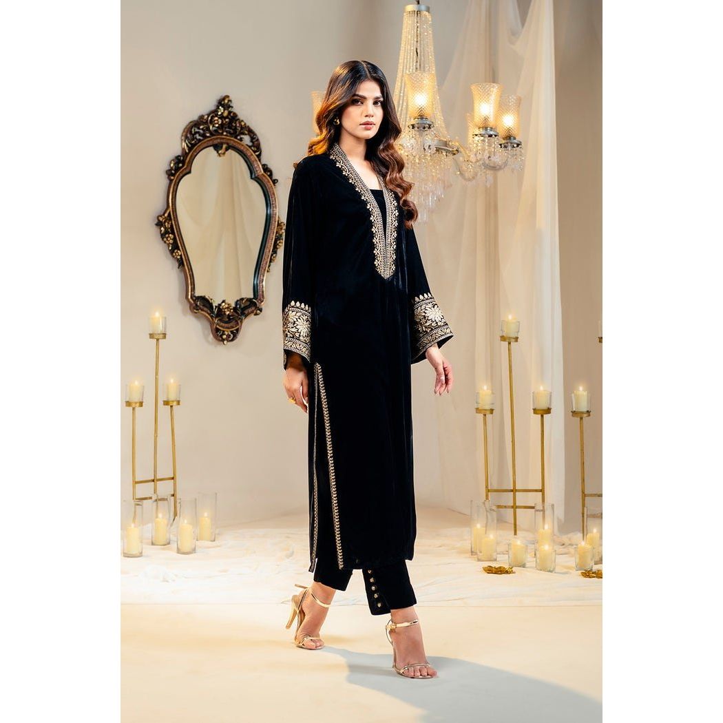 Timeless Black Velvet Embroidered Shirt & Dyed Trouser Suit by Gul Ahmed – Exquisite Velvet Shirt with Raw Silk Straight Pants for a Sophisticated Look