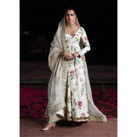 • Clothing: Embroidered/Printed suit for women - Made of best quality fabric - lawn or linen or chiffon - pure silk - Available at Najma Designs & Co. • Jewelry: Gold - plated stud earrings for