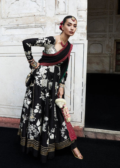 • Clothing: Embroidered/Printed suit for women - Made of best quality fabric - lawn or linen or chiffon - pure silk - Available at Najma Designs & Co. • Jewelry: Gold - plated stud earrings for