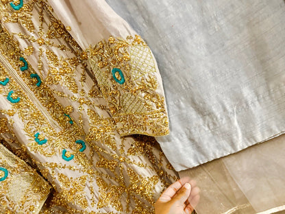 • Clothing: Embroidered/Printed suit for women - Made of best quality fabric - lawn or linen or chiffon - pure silk - Available at Najma Designs & Co. • Jewelry: Gold - plated stud earrings for