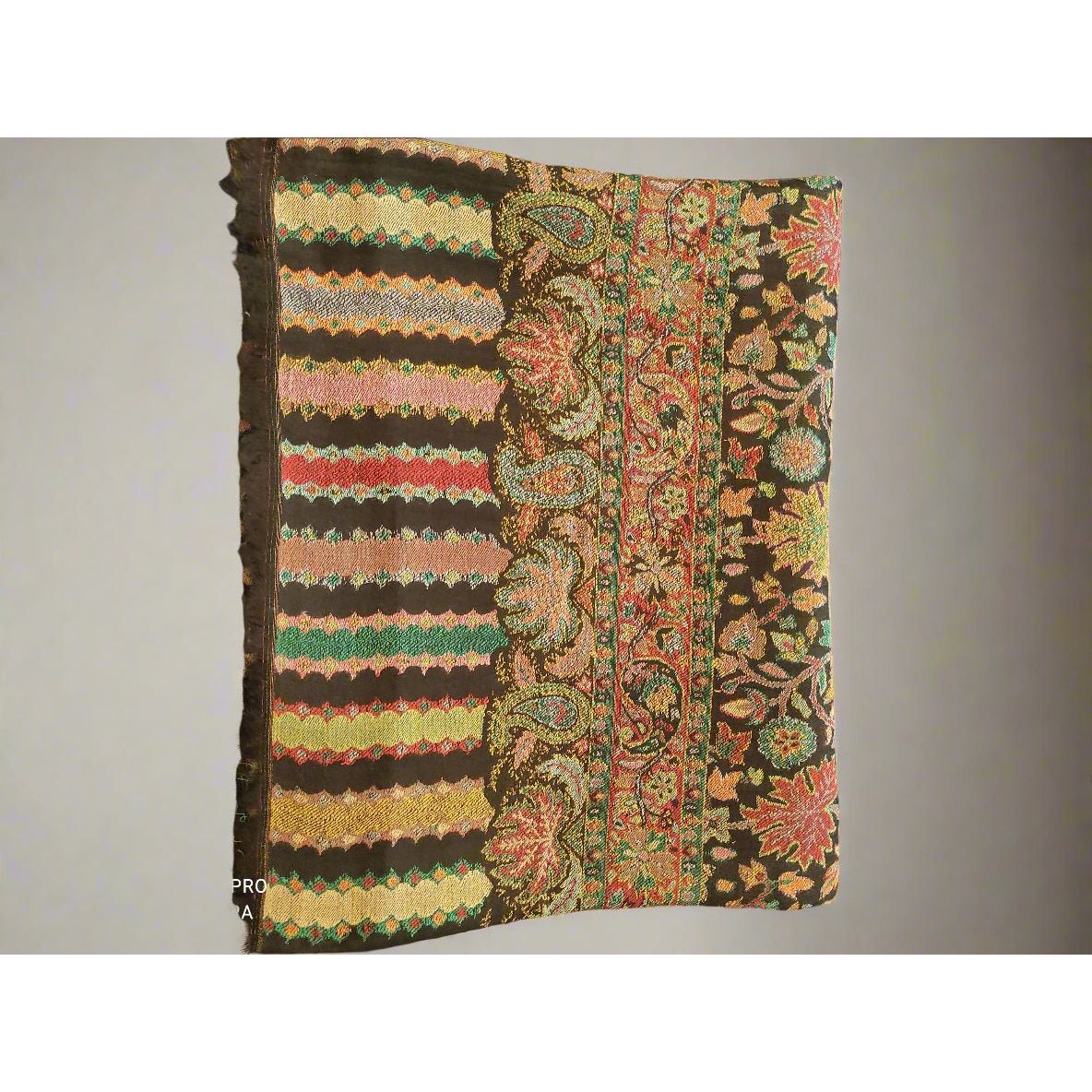 closeup of shawl 