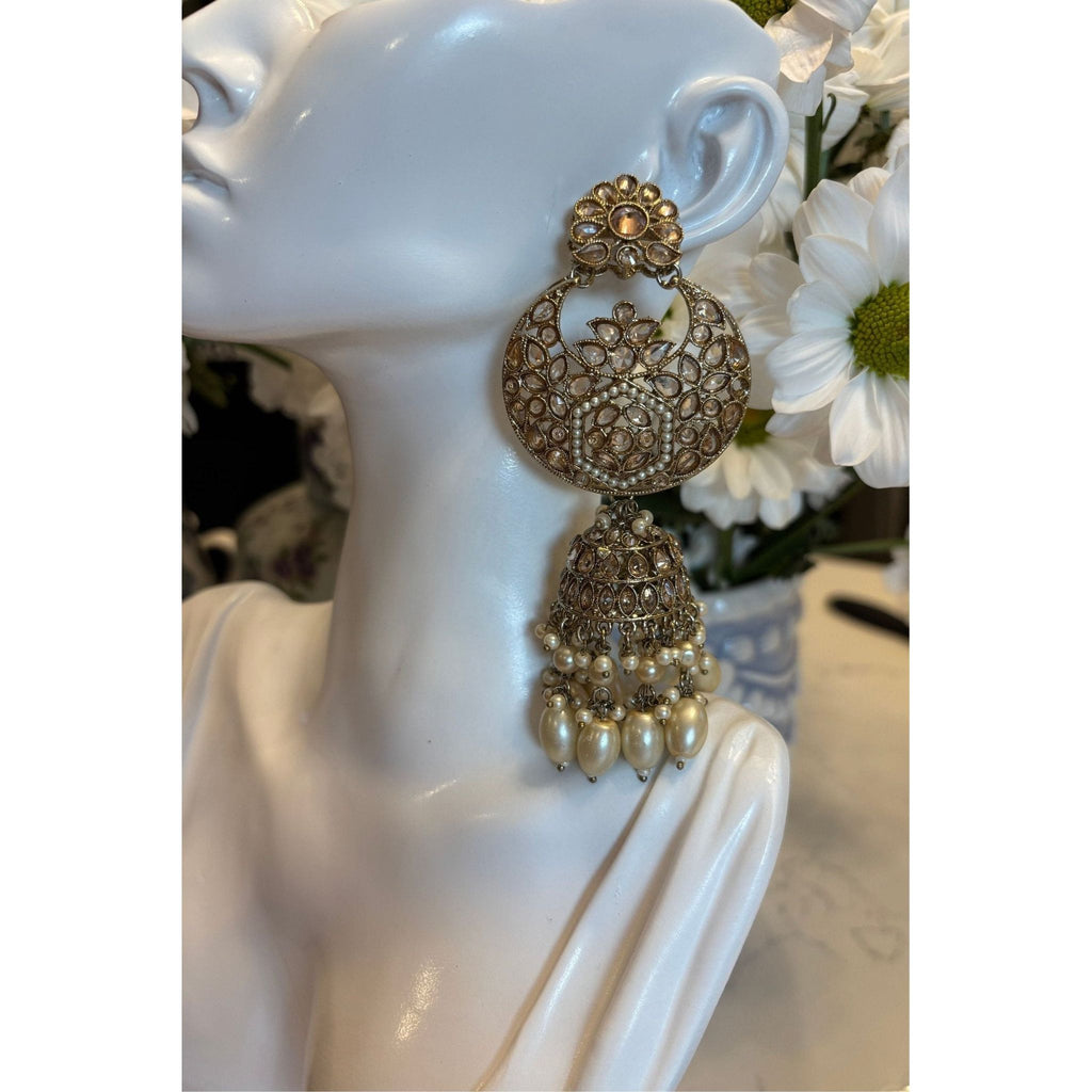 Alia Bhatt-Inspired Bridal Jewelry Set, Regal Necklace, Captivating Earrings, and Mesmerizing Sheeshphool, Adorned with Kundan, Pearl Moti, and Pearl Beads, Gold-Plated Brass, Timeless Bridal Elegance, Perfect for Indian and Pakistani Brides, Ready to Ship