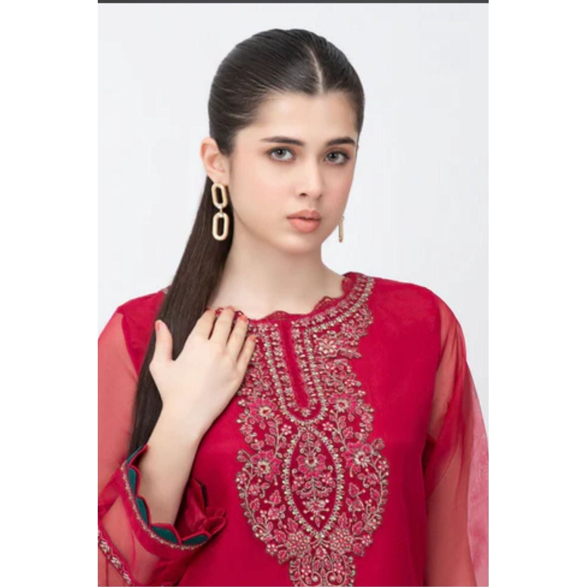 Details:
Dyed Embroidered Front, Dyed Back, Embroidered Full Sleeves, Embroidered Neckline
Shirt Fabric: Pk Rawsilk
Bottom Fabric: Pk Rawsilk