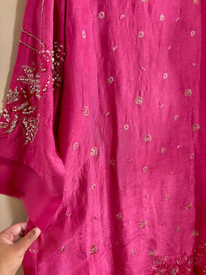 • Clothing: Embroidered/Printed suit for women - Made of best quality fabric - lawn or linen or chiffon - pure silk - Available at Najma Designs & Co. • Jewelry: Gold - plated stud earrings for