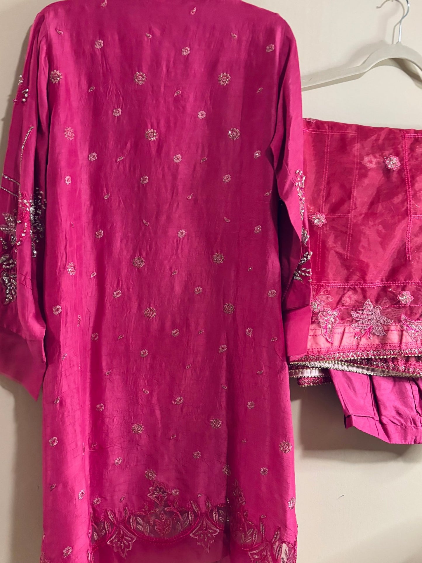 • Clothing: Embroidered/Printed suit for women - Made of best quality fabric - lawn or linen or chiffon - pure silk - Available at Najma Designs & Co. • Jewelry: Gold - plated stud earrings for