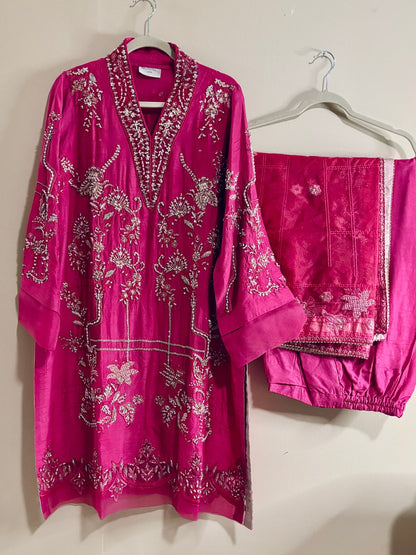 • Clothing: Embroidered/Printed suit for women - Made of best quality fabric - lawn or linen or chiffon - pure silk - Available at Najma Designs & Co. • Jewelry: Gold - plated stud earrings for