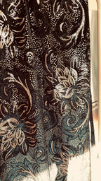EMBROIDERED VELVET SHAWL Black