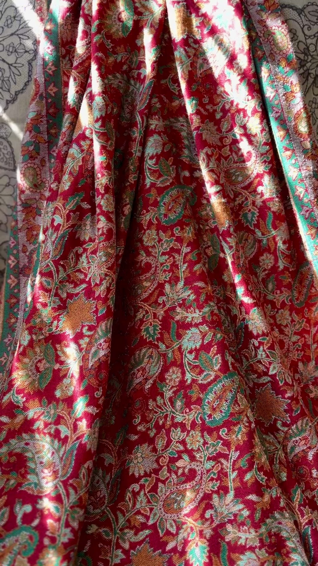 Kani Shawl Pashmina - Crimson