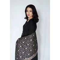 • Clothing: Embroidered/Printed suit for women - Made of best quality fabric - lawn or linen or chiffon - pure silk - Available at Najma Designs & Co. • Jewelry: Gold - plated stud earrings for